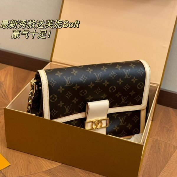 LV Dauphine - Bag