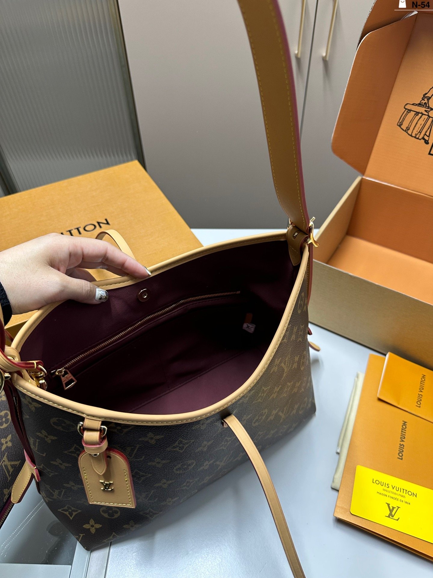 LV Carryall Monogram - Bag - Image 9