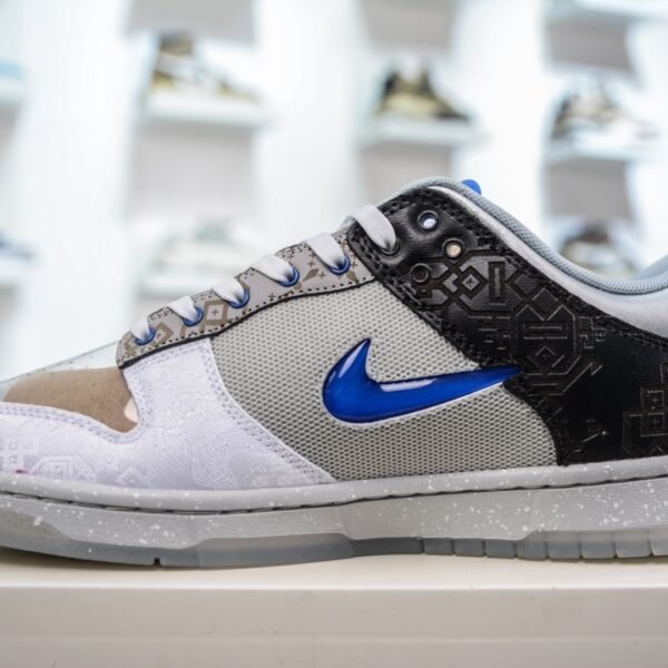 NK Dunk Low What The Paul - Sneakers