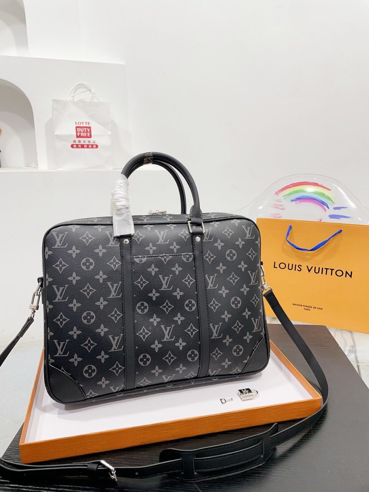 LV Porte-Documents Voyage Monogram Eclipse – Tasche — 6