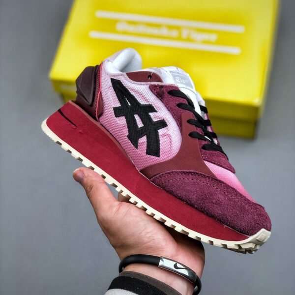 ``` 
NK Moage-Co - Sneakers
```