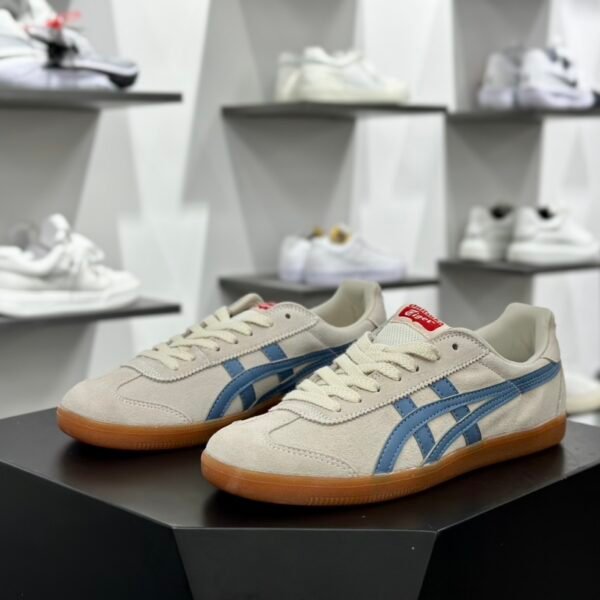 ```
NK Mexico 66 - Sneakers
```