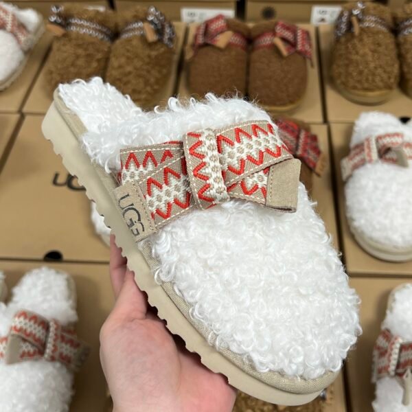 UGG Maxi Curly - Slides