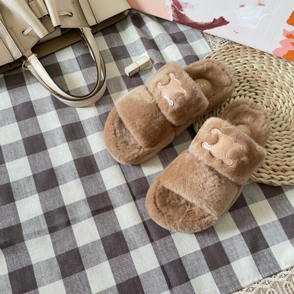 CEL Triomphe Shearling Slides - Slides