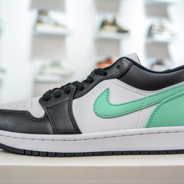 NK Air Jordan 1 Low Black/Green - Sneakers