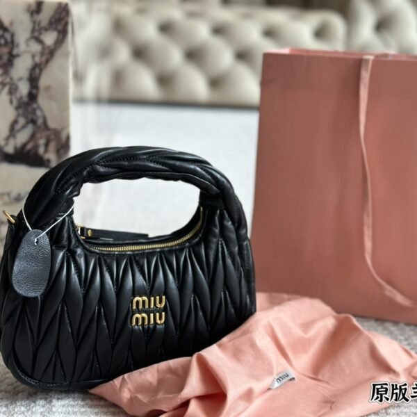 MIU Wander Matelassé Black Leather - Bag