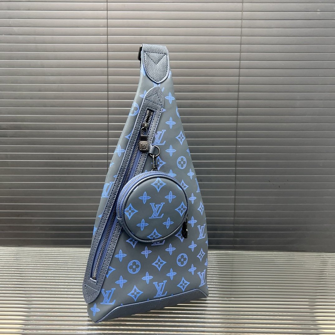 LV Outdoor Messenger Monogram Eclipse Blue - Bag