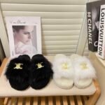 CEL Triomphe Shearling Slides – Slide