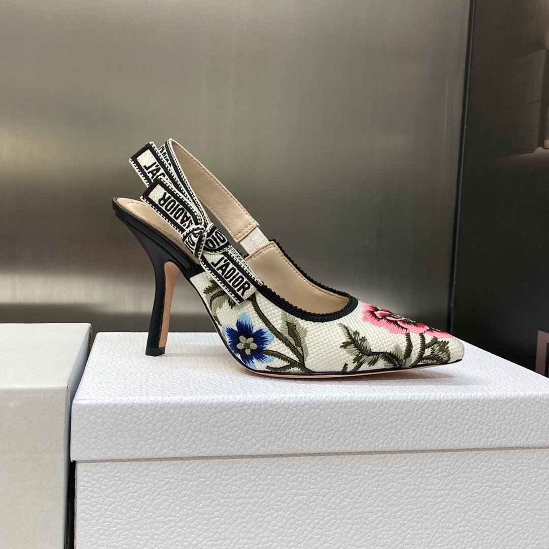 CD J'ACD Slingback Pump Floral Embroidery - Heels - Image 6