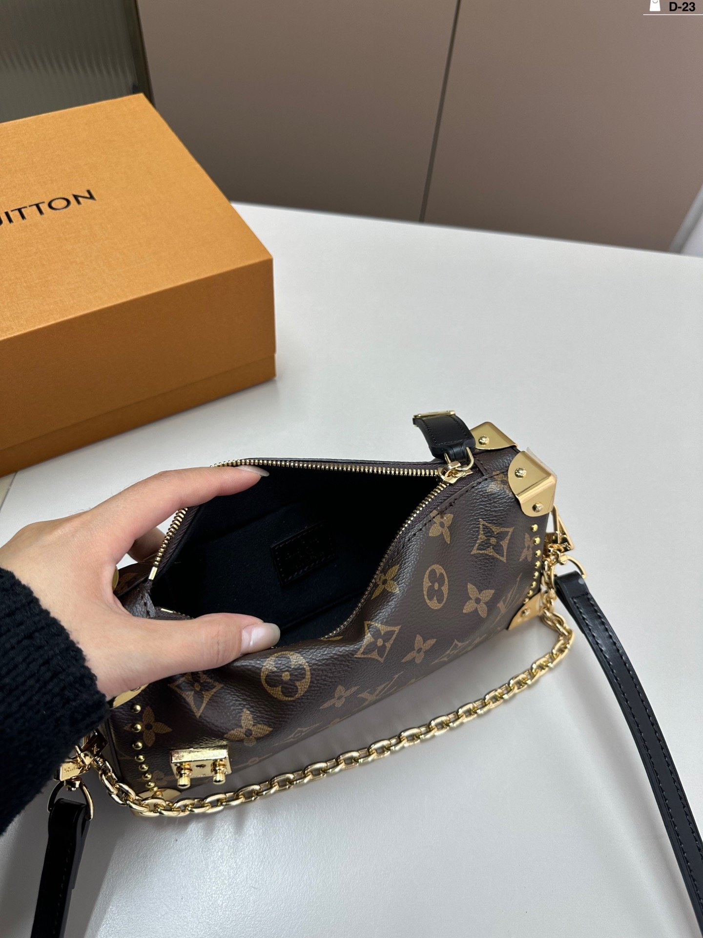 LV Petite Malle Monogram - Bag - Image 9