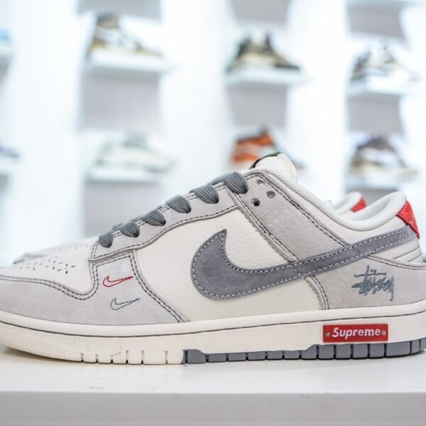 NK Dunk Low Pro SB Supreme x Stussy - Sneakers