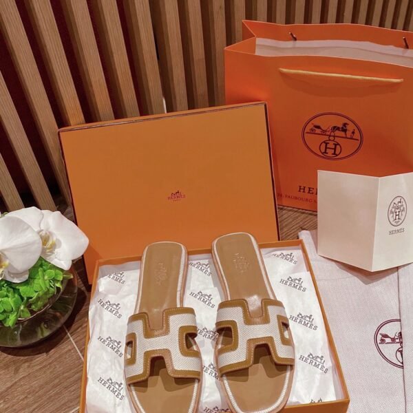 HM Oran - Sandals