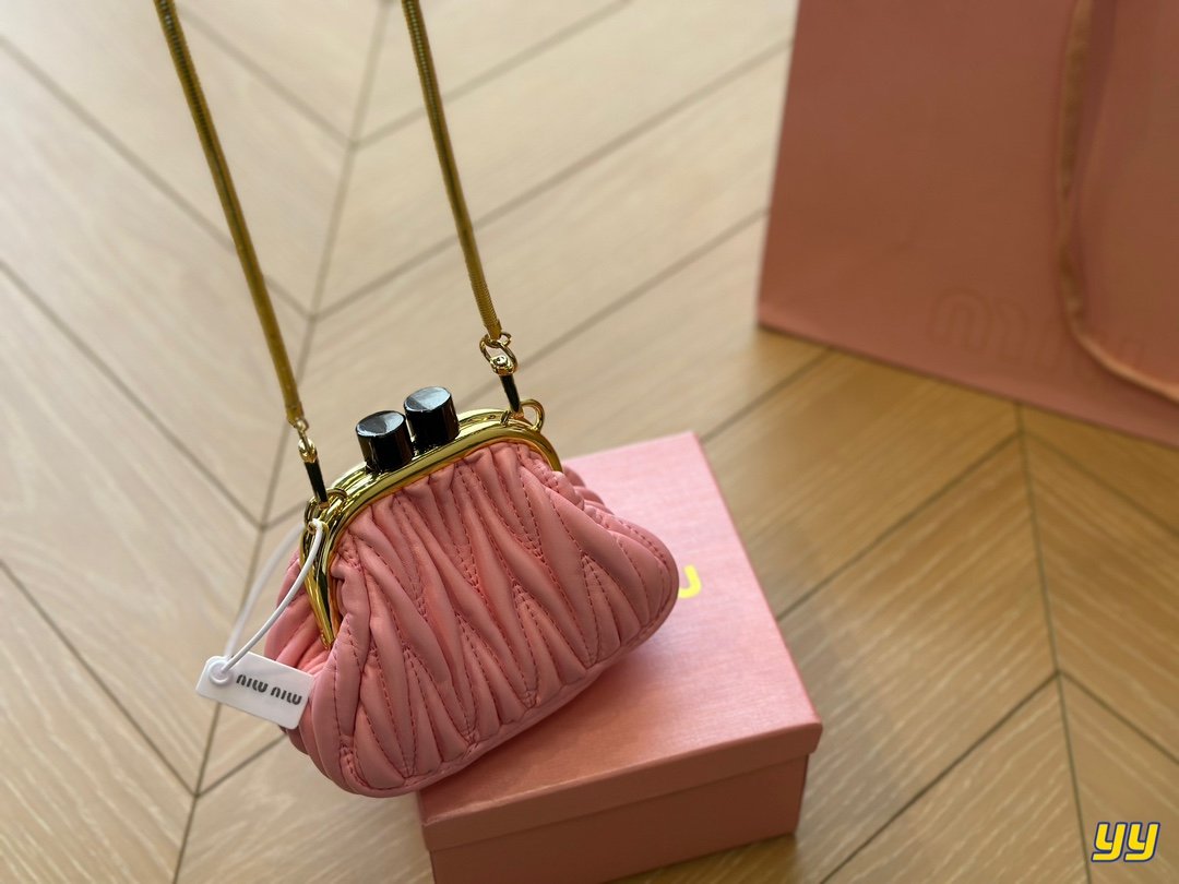 MIU Matelassé Nappa Leather Pink - Bag - Image 6