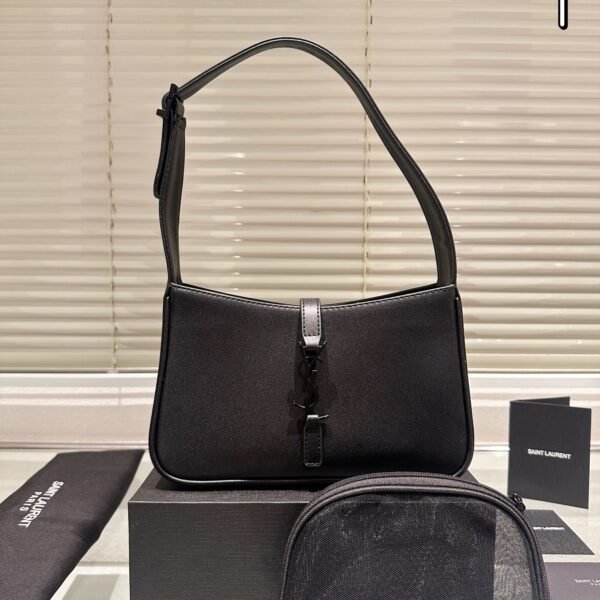 YSL Le 5 à 7 Hobo Black Leather - Bag