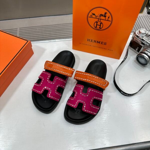 HM Izmir Sandals - Slides