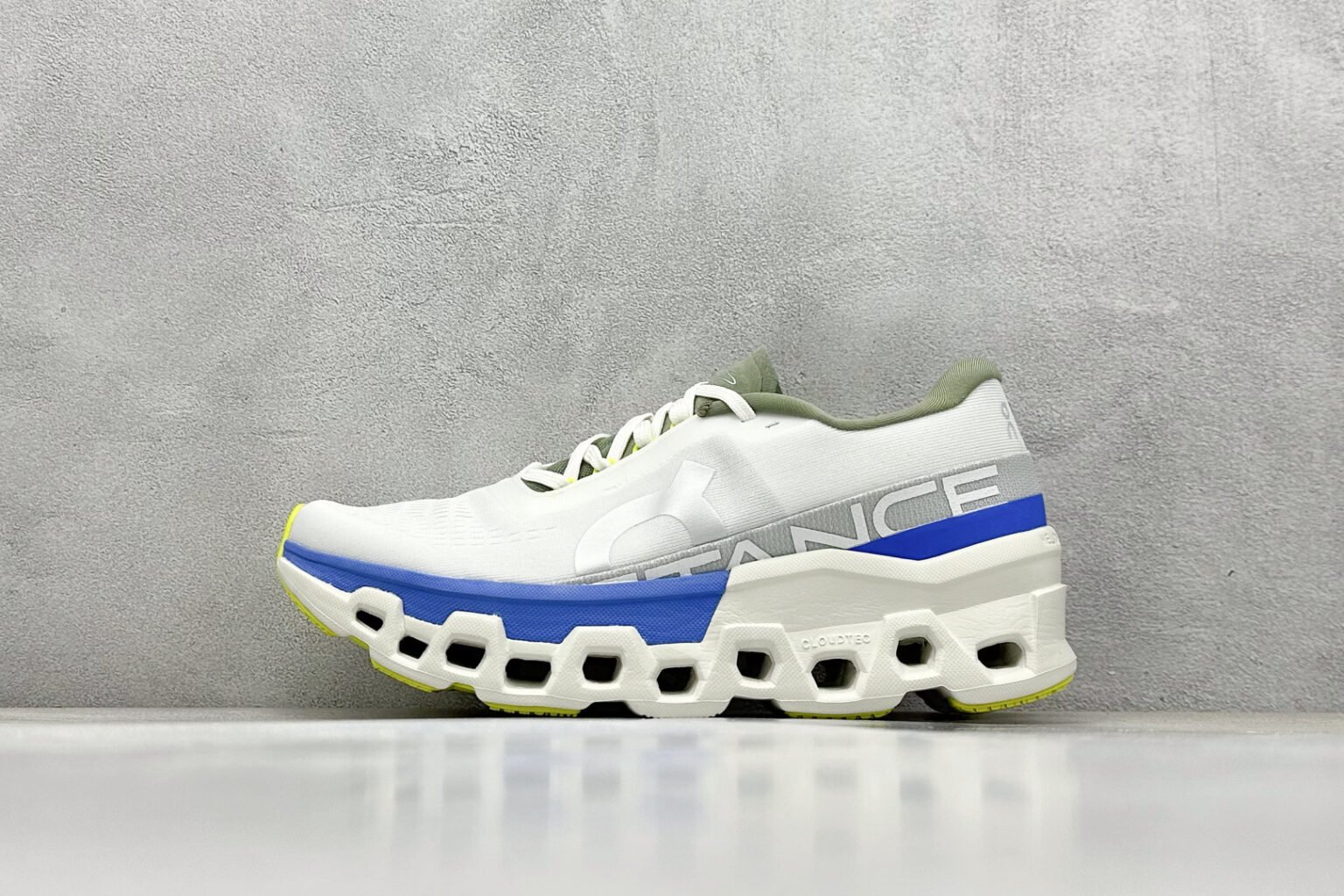 NK Cloudmonster – Sneaker