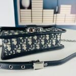 CD 30 Montaigne – Bag