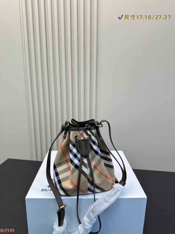 BBR Vintage Check Bucket Bag Beige Check – Bag – Red