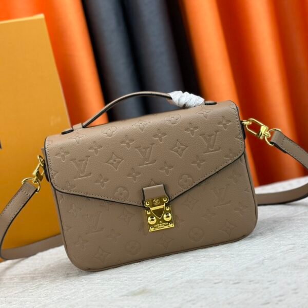 LV Pochette Metis - Bag
