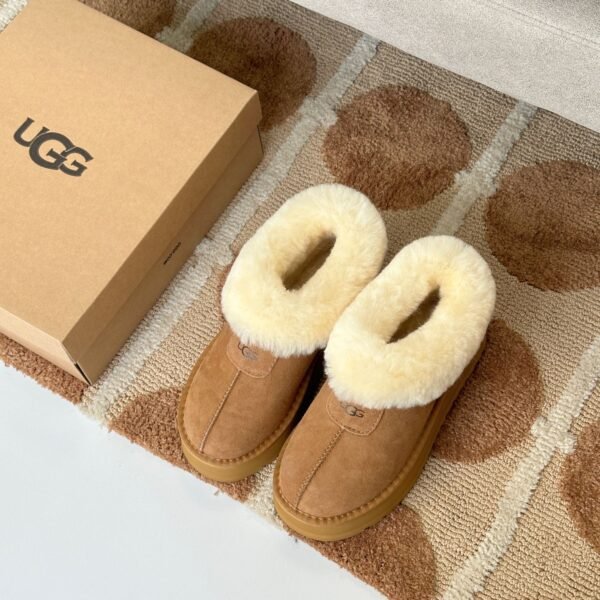 UGG Tasman Slipper - Shoes