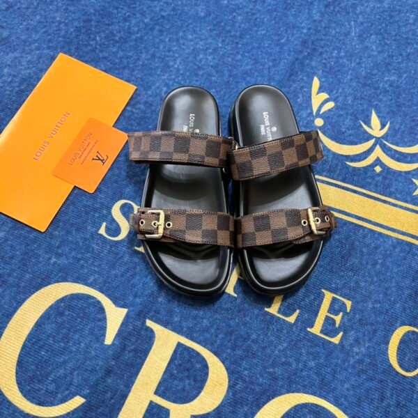 LV Paseo Flat Comfort Mule - Slides