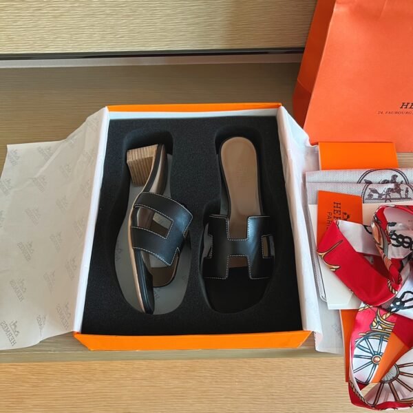 HM Oran Sandals - Sandals