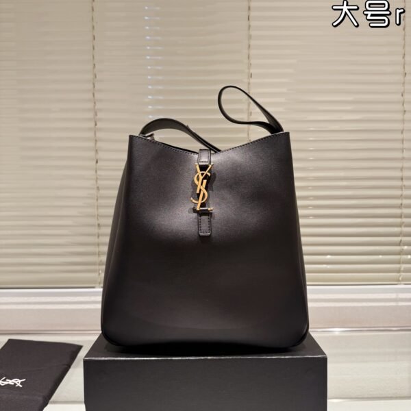 YSL Le 5 à 7 Hobo - Bag