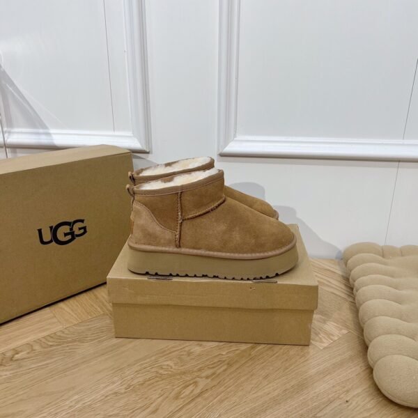 UGG Classic Ultra Mini - Boots