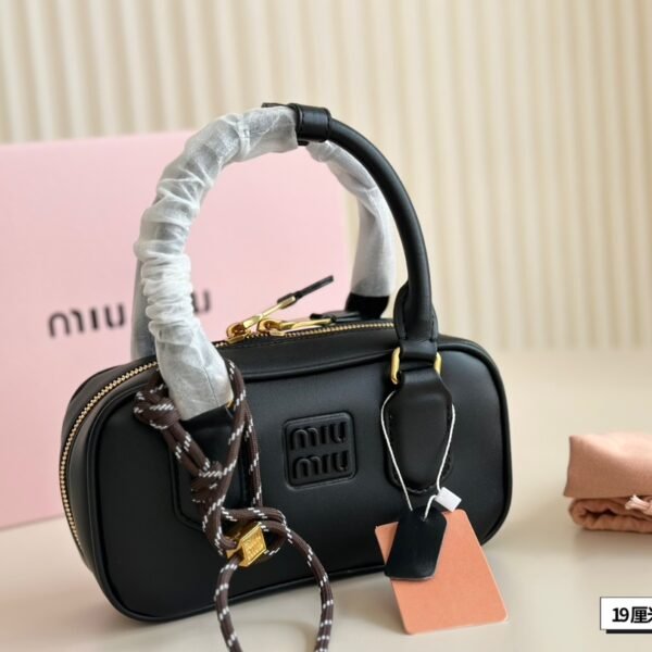 MIU Wander Matelassé Mini Black/Brown Leather - Bag