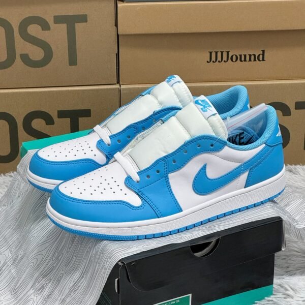 NK Air Jordan 1 Low OG UNC - Sneakers