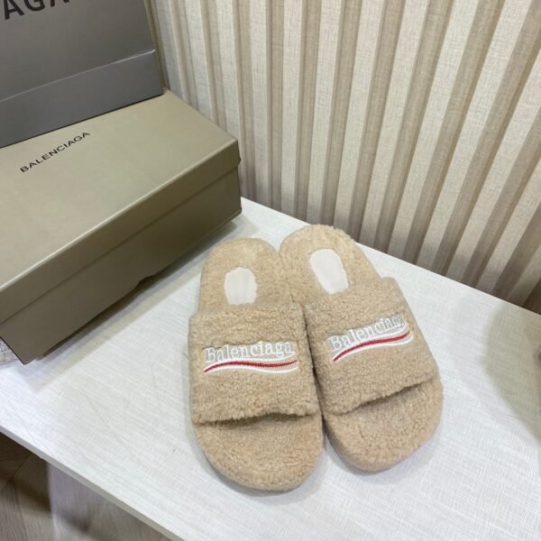 BAL Hotel Slippers - Slides