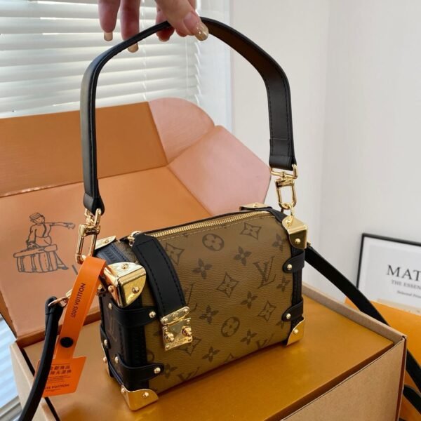 LV Petite Malle - Bag