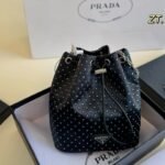 PR Studded Bucket Bag – Borsa