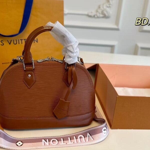 LV Alma BB - Bag