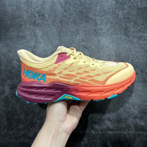 HOKA Speedgoat 5 - Sneakers