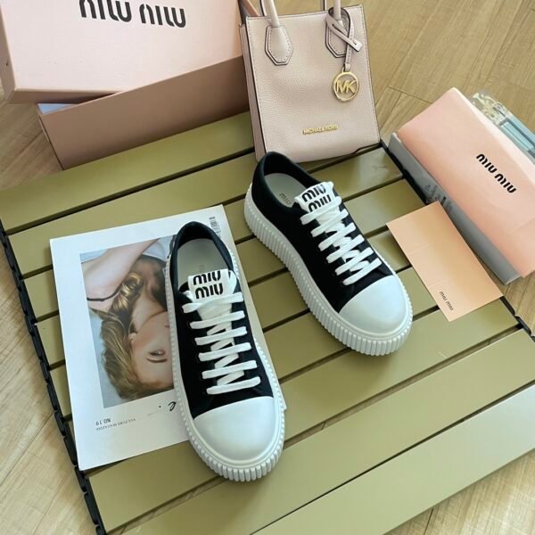 MIU Logo Platform Sneakers - Sneakers