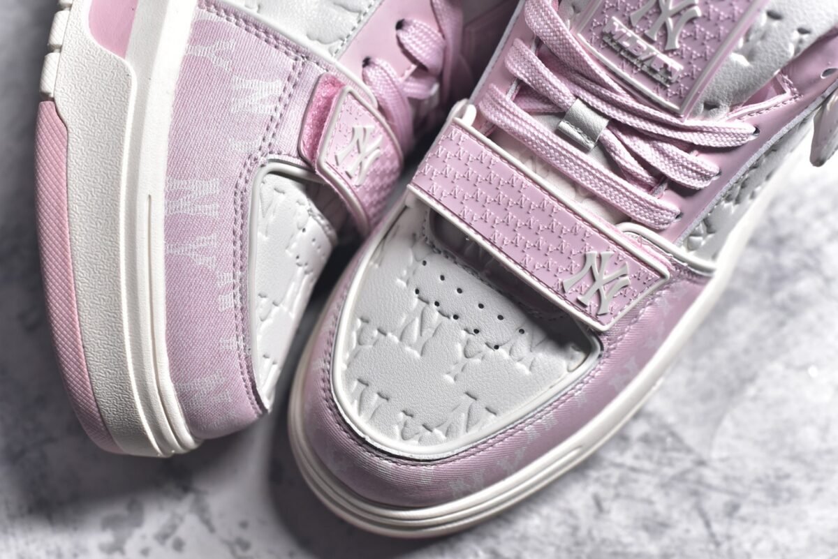 LV LV Trainer – Sneakers — 8
