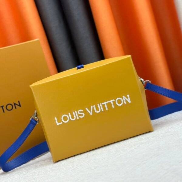 LV Petite Malle Souple - Bag