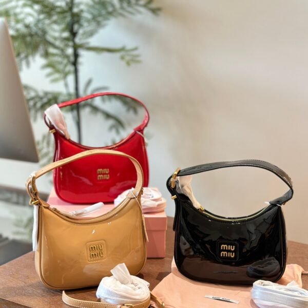 MIU Wander Patent Leather - Bag
