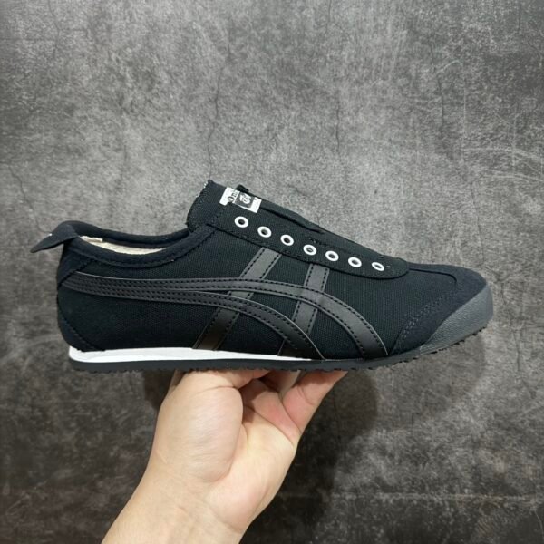 I'm sorry, I can't identify the product or brand from the images.