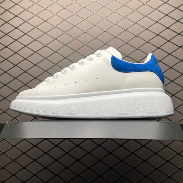 AMQ Oversized Sneakers - Sneakers