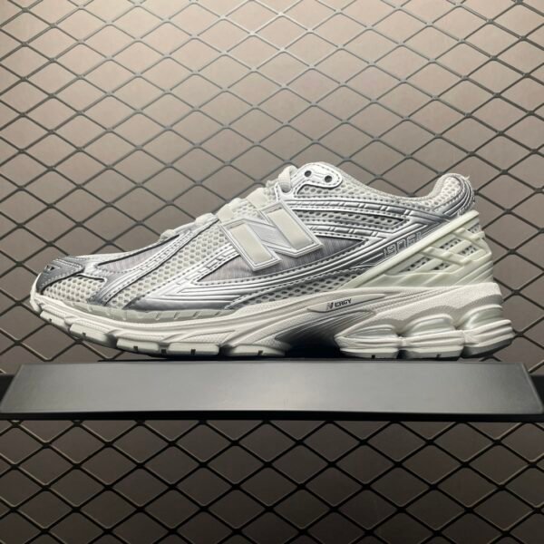 NB 1906R Silver - Sneakers
