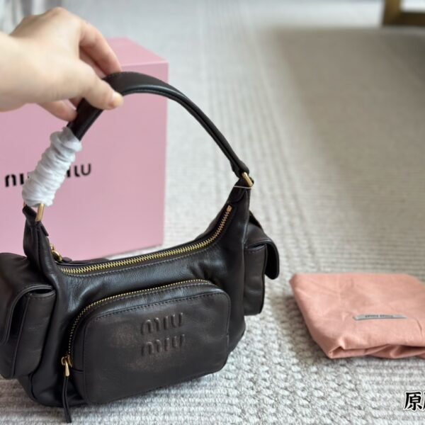 MIU Wander Black Leather - Bag