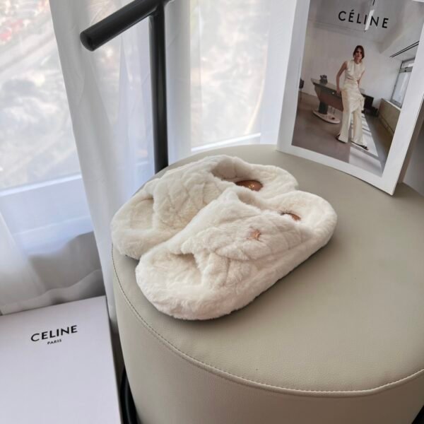 CEL Triomphe Shearling Slippers - Slides