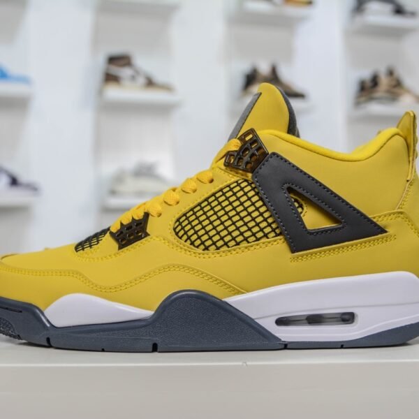 NK Air Jordan 4 Retro Lightning - Sneakers