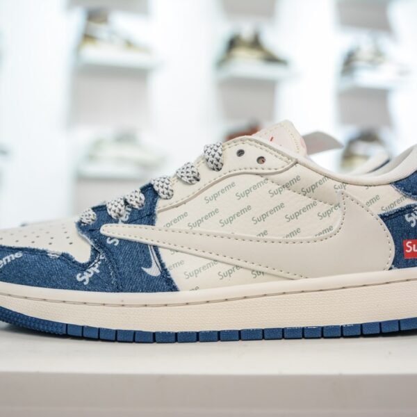 NK Dunk Low Supreme - Sneakers