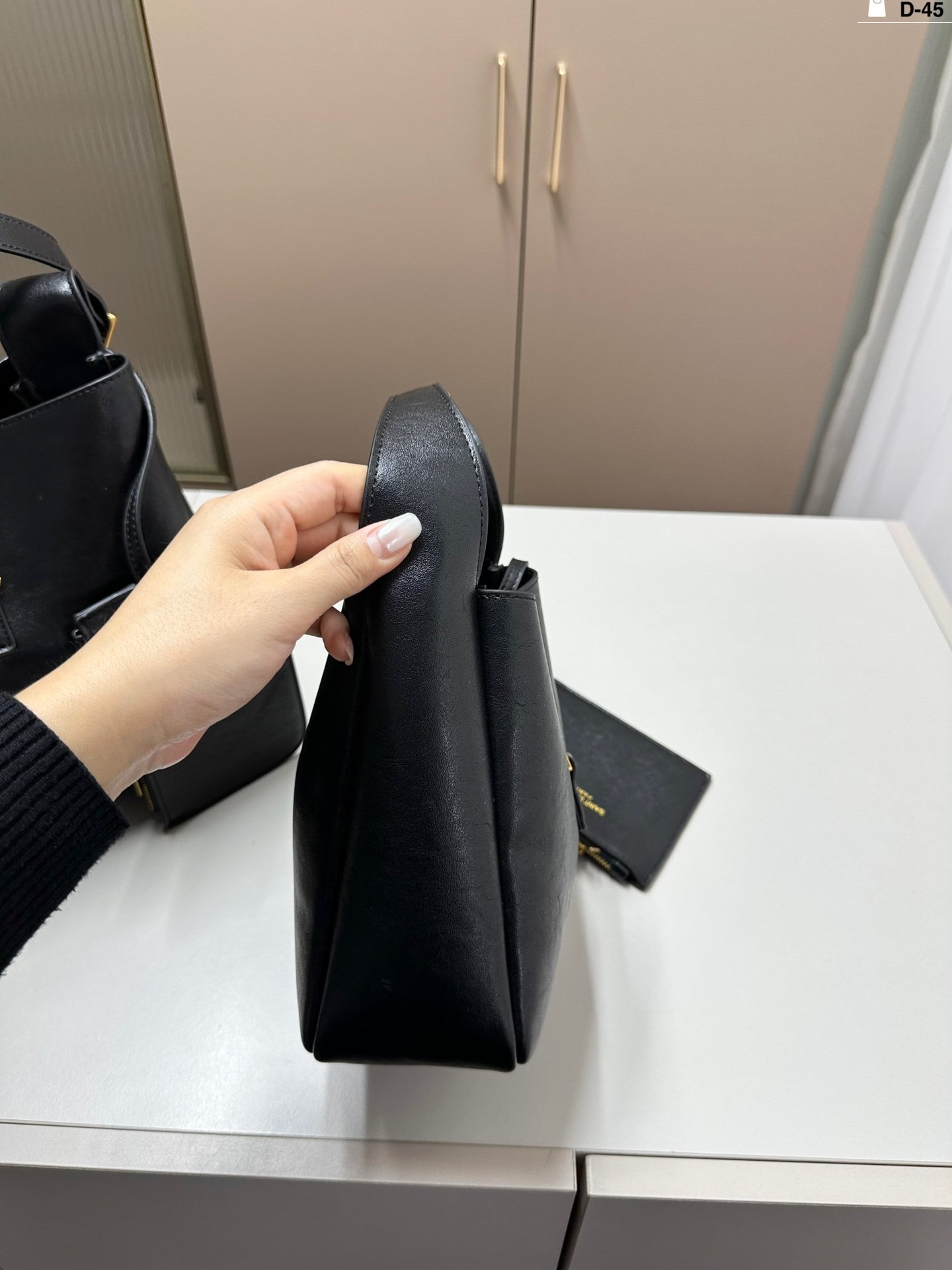 YSL Le 5 à 7 Hobo Small Black Leather - Bag - Image 2