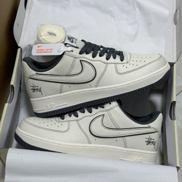NK Air Force 1 Low Stussy - Sneakers