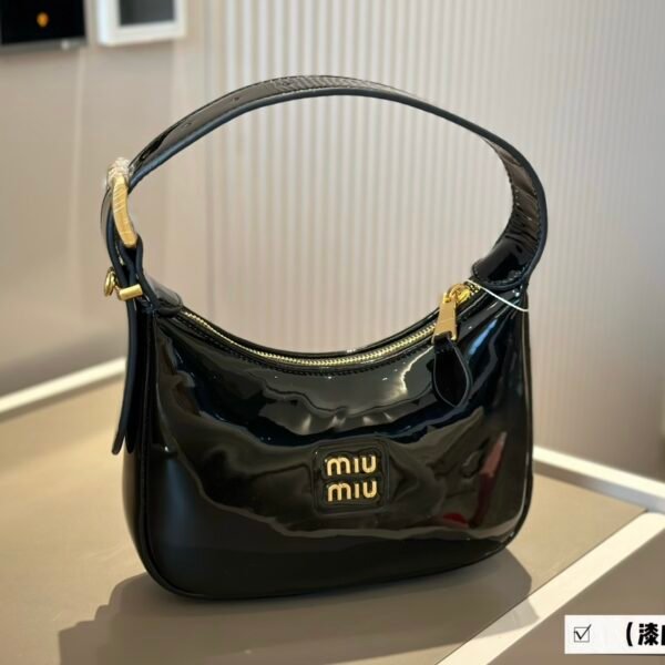 MIU Wander Black Patent Leather - Bag