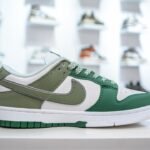 NK Dunk Low x YSL – Sneakers